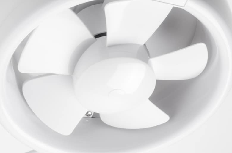 Exhaust fan that Remove humidity from garage